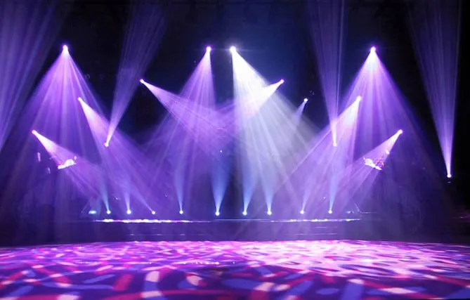Spectacular lighting in a nightclub