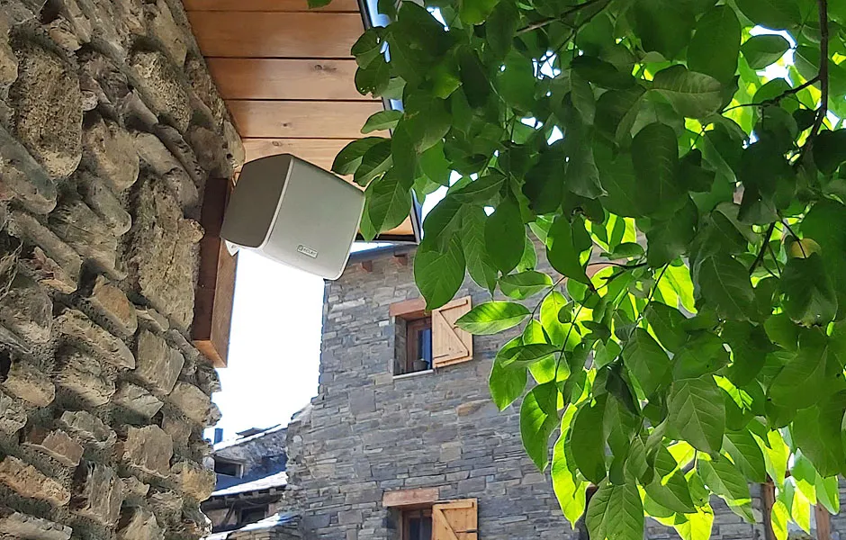 Outdoor speakers installed in the exterior patio of Cal Cofa Restaurant